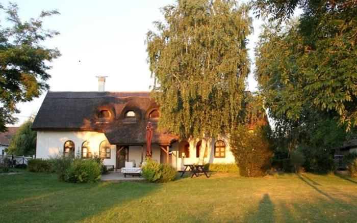 Herberg Tisza Tiszabábolna Esterno foto